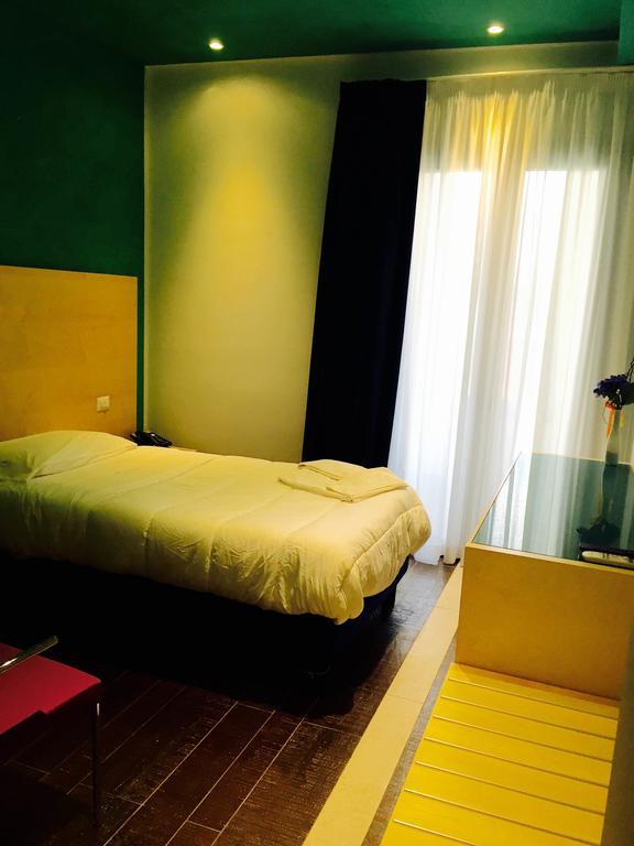 Hotel Zodiaco ポルト・チェザーレオ エクステリア 写真